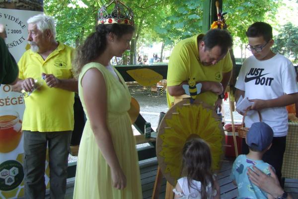 M�h�szek �s emberek