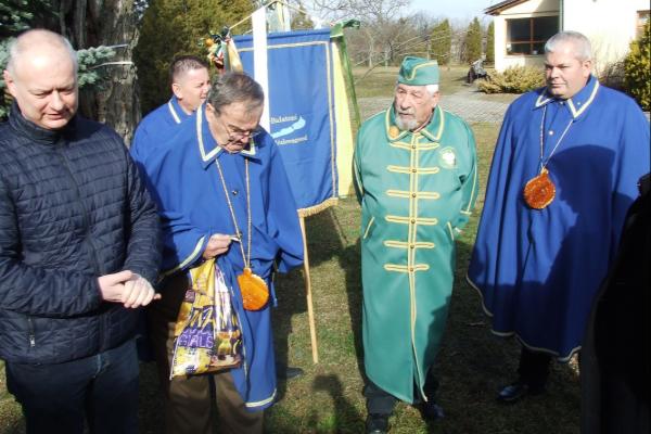 Ak�cmag Cs�ng�r�l Somogyv�rra